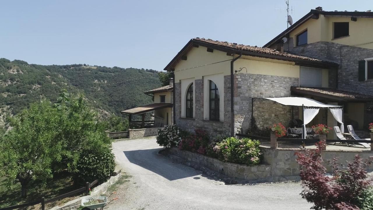 L'Angolo Di Verlano Canossa Экстерьер фото